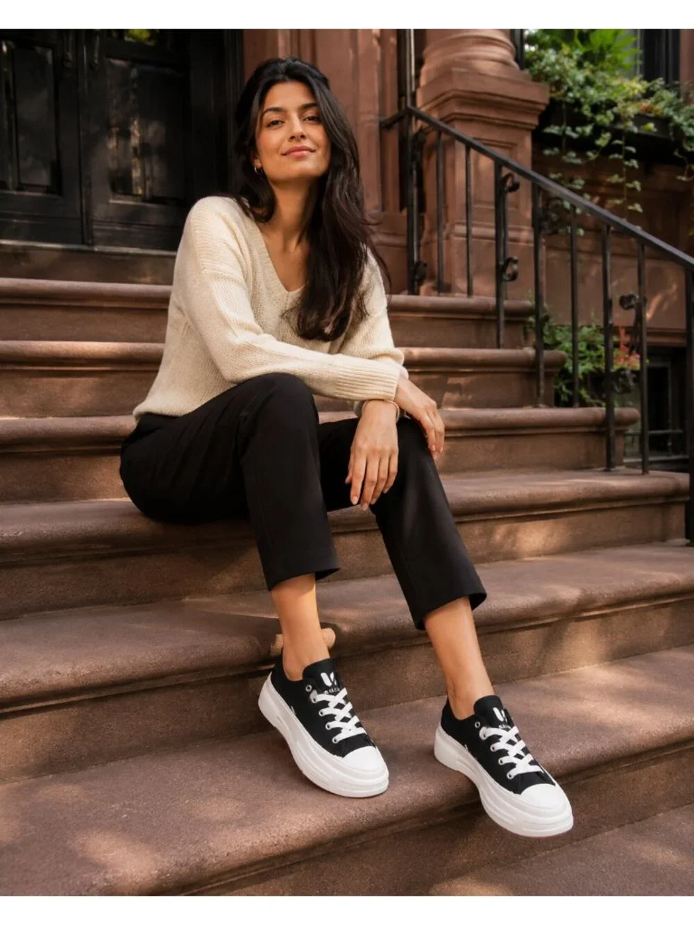 Walia Platform Canvas Sneakers with Chunky Sole Size 8 NEW Black/White